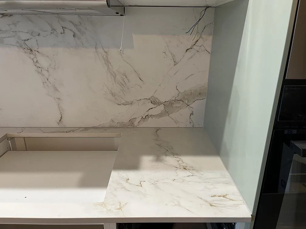 Køkkenbordplade i Dekton Entzo, Hägersten – billede 3