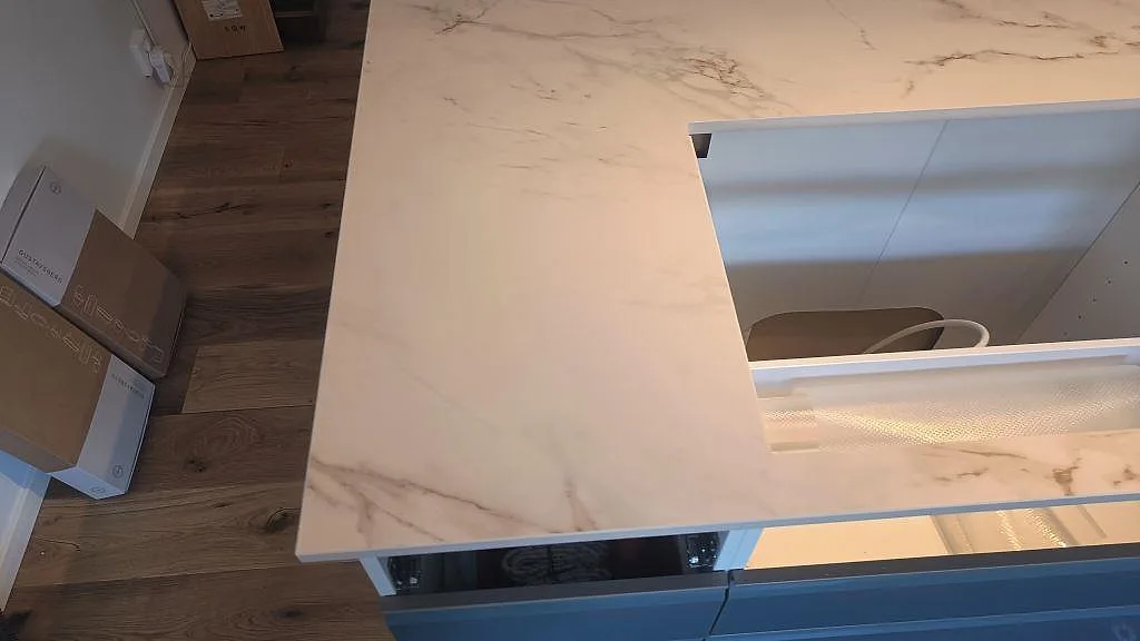 Køkkenbordplade i Dekton Entzo, Häljarp – billede 8