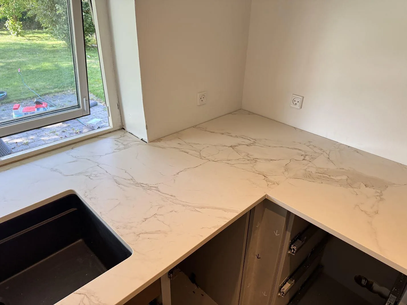 Køkkenbordplade i Dekton Entzo, Hedehusene – billede 6