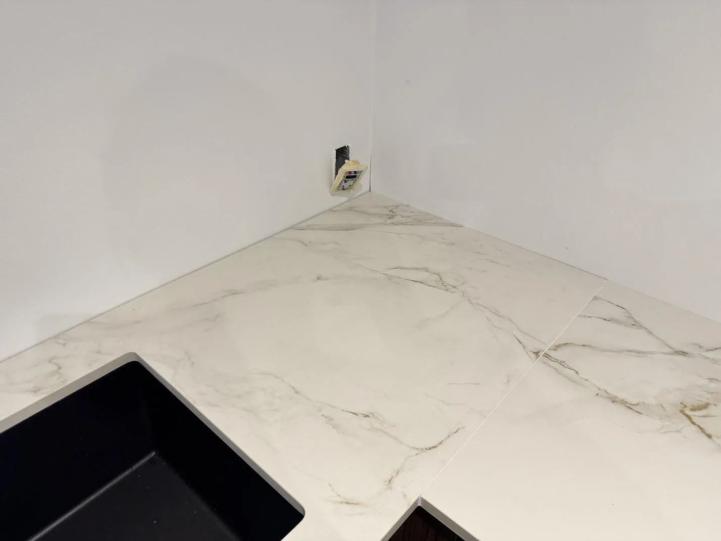 Køkkenbordplade i Dekton Entzo, Hedehusene – billede 3