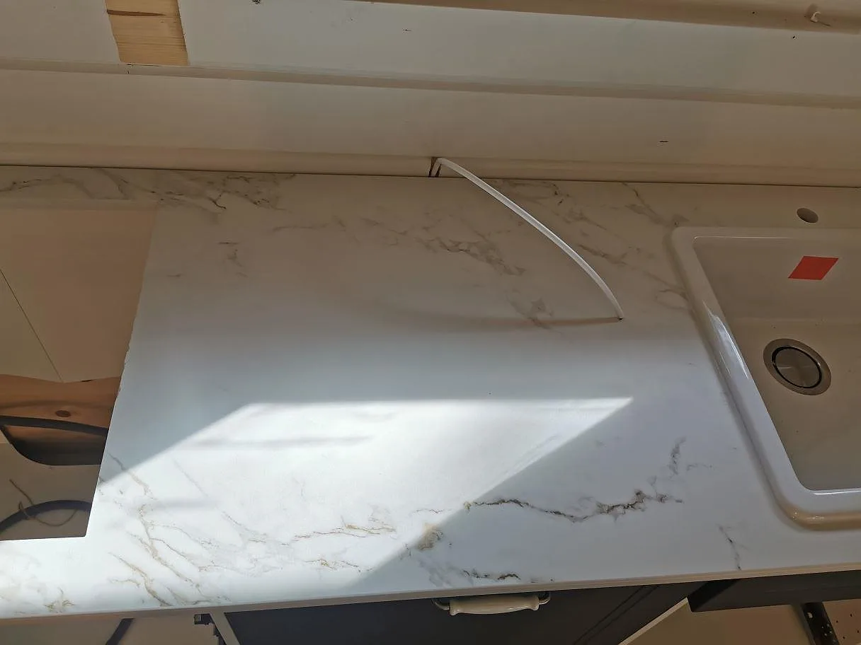 Køkkenbordplade i Dekton Entzo, Hörby – billede 3