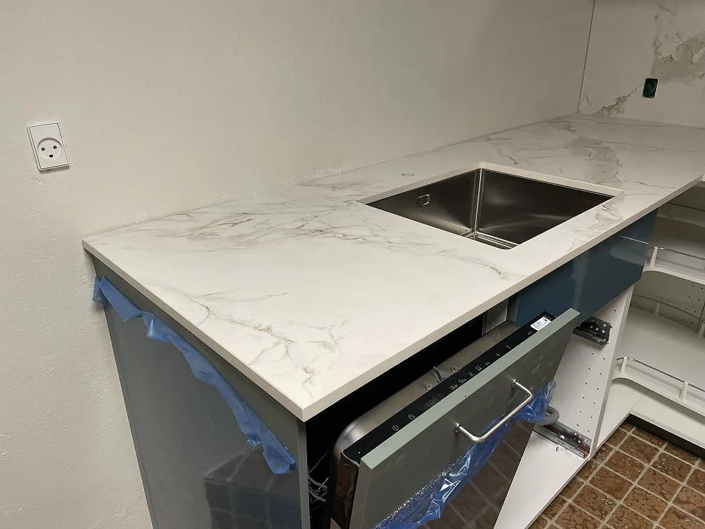 Køkkenbordplade i Dekton Entzo, København K – billede 3