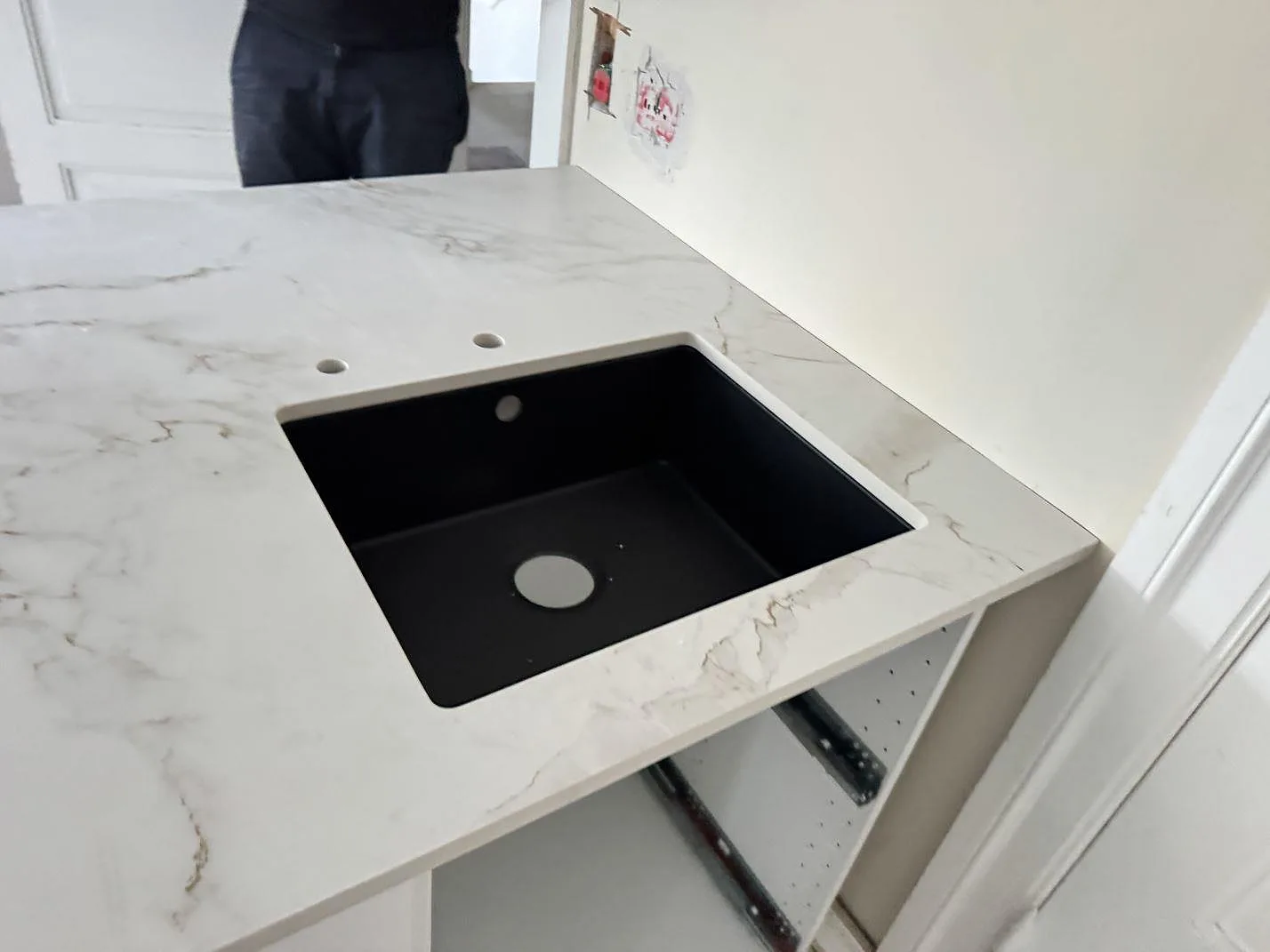 Køkkenbordplade i Dekton Entzo, København NV – billede 5