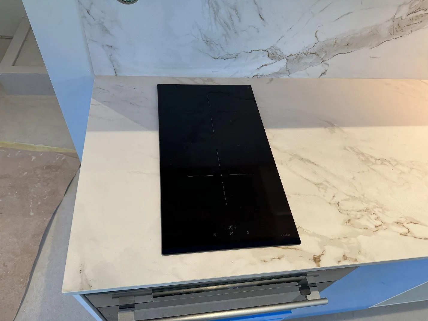 Køkkenbordplade i Dekton Entzo, Mölnlycke – billede 4