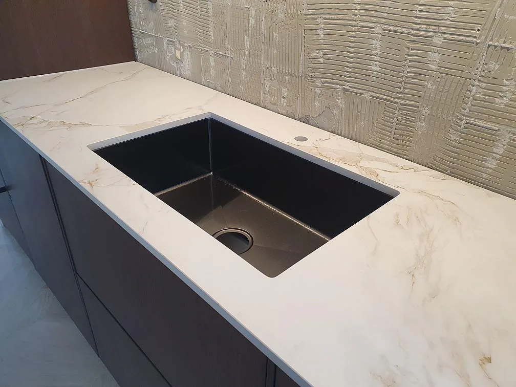 Køkkenbordplade i Dekton Entzo, Norrköping – billede 2