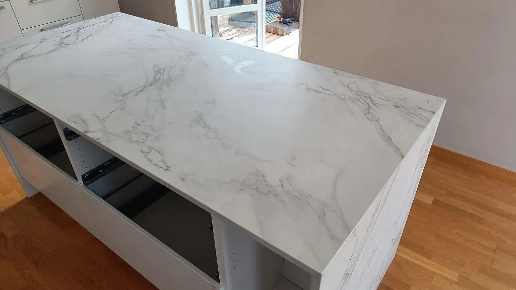 Køkkenbordplade i Dekton Entzo, Staffanstorp – billede 2
