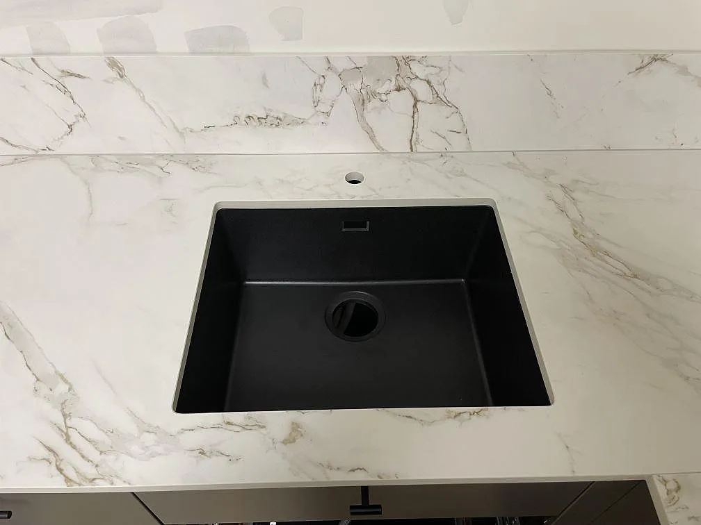 Køkkenbordplade i Dekton Entzo, Stockholm – billede 2