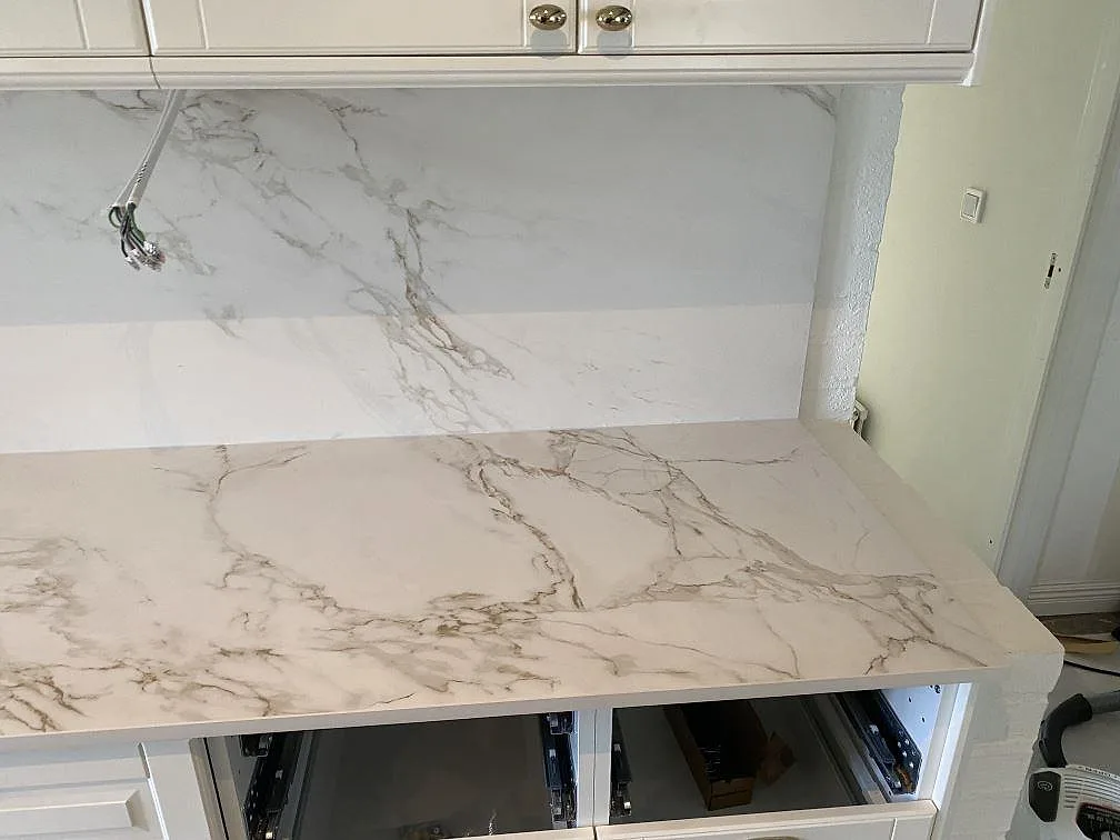 Køkkenbordplade i Dekton Entzo, Svedala – billede 6