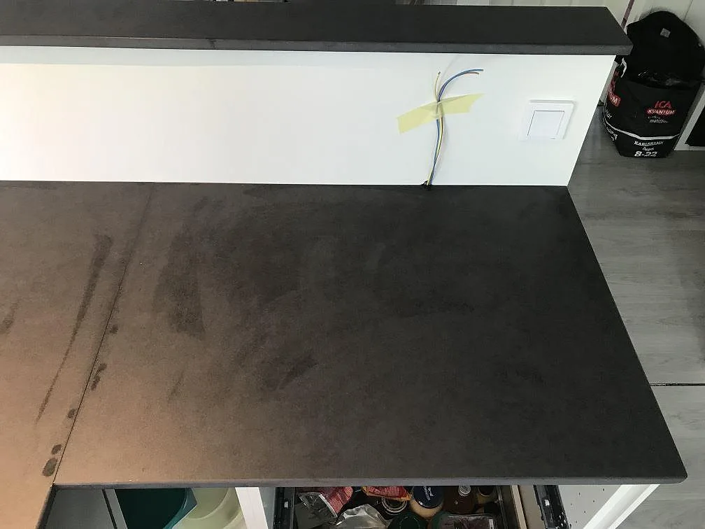 Køkkenbordplade i Dekton Eter, Karlshamn – billede 6