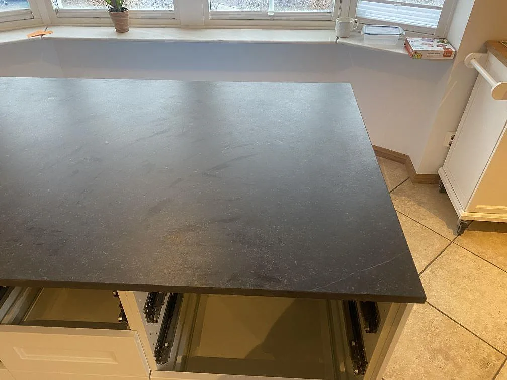 Køkkenbordplade i Dekton Fossil, Bara – billede 3
