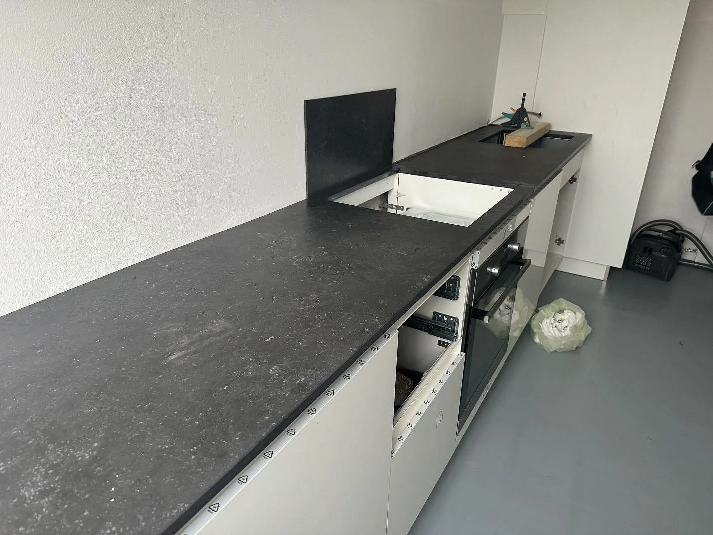 Køkkenbordplade i Dekton Fossil, Hellerup