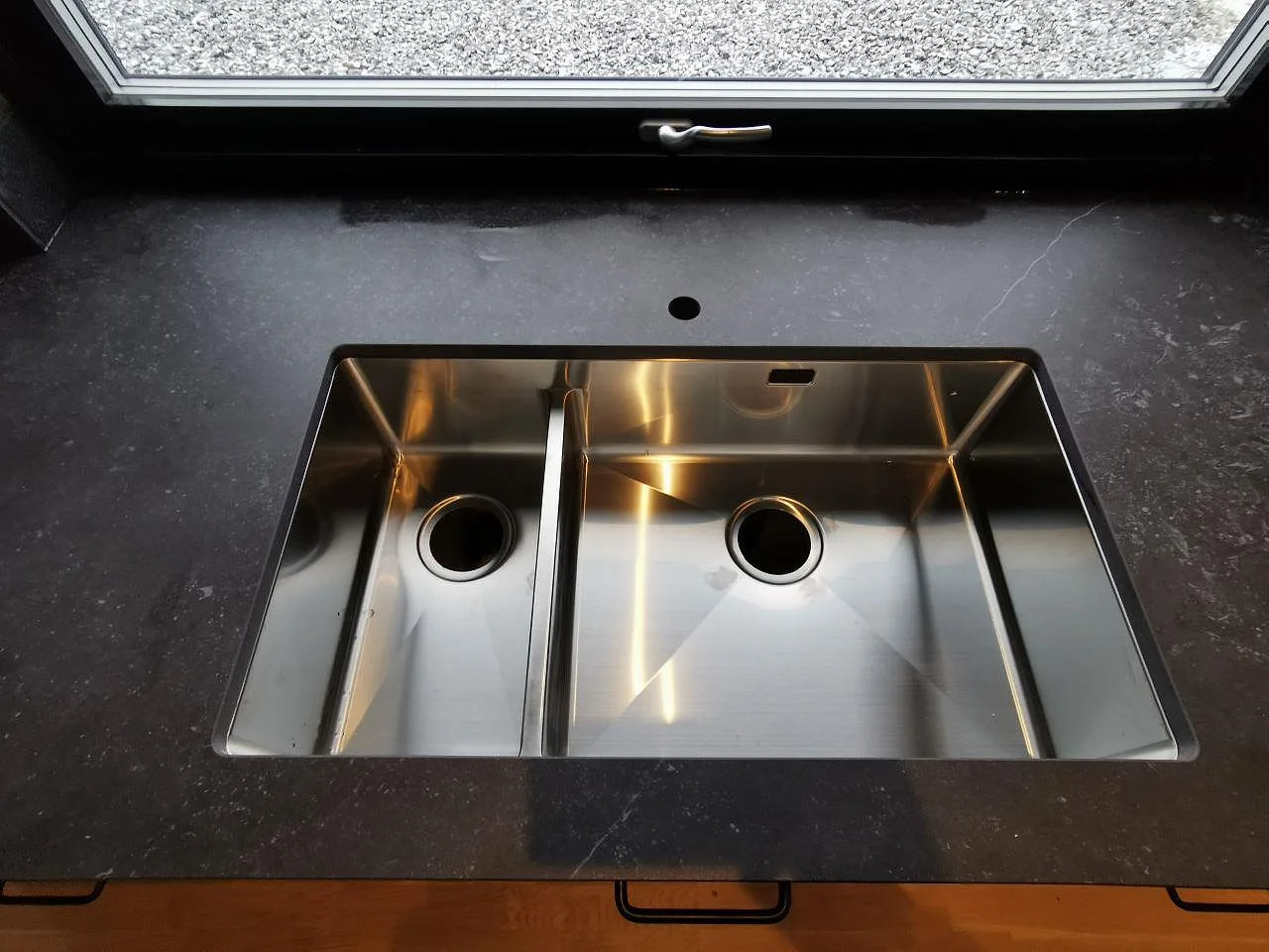 Køkkenbordplade i Dekton Fossil, Landvetter – billede 3