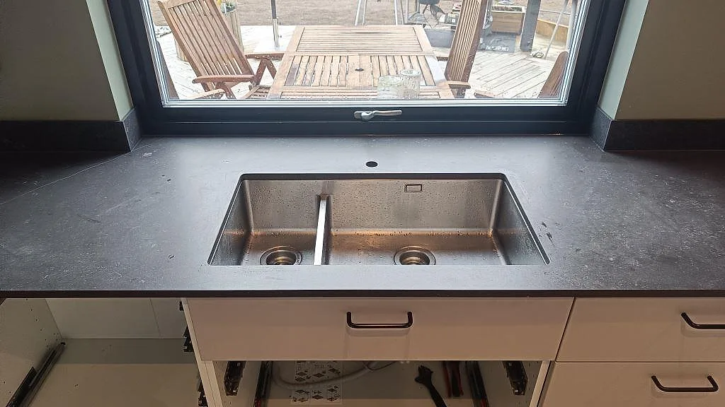 Køkkenbordplade i Dekton Fossil, Landvetter – billede 3
