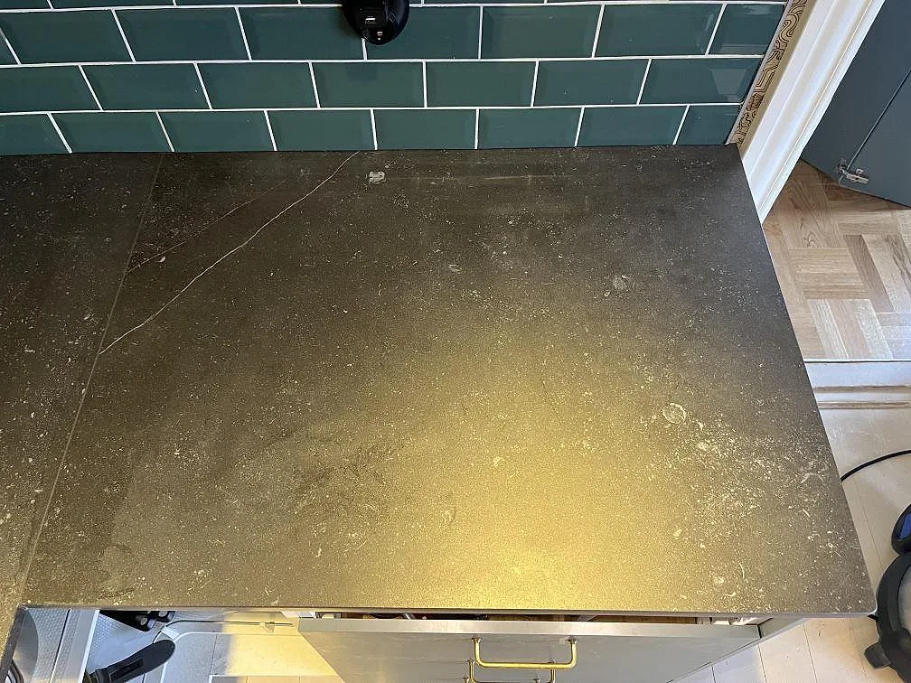 Køkkenbordplade i Dekton Fossil, Timmele – billede 5