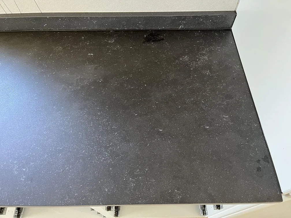 Køkkenbordplade i Dekton Fossil, Uddevalla – billede 4