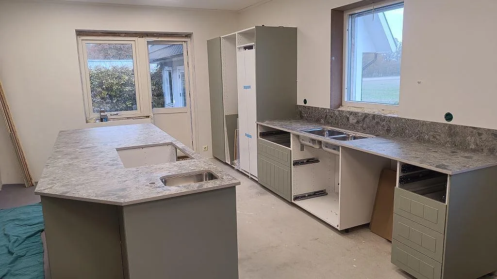 Gennemført projekt: Køkkenbordplade i Dekton GK07 Ceppo, Össjö.