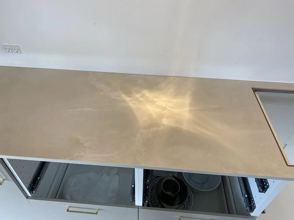 Køkkenbordplade i Dekton Helena, Espergærde – billede 3