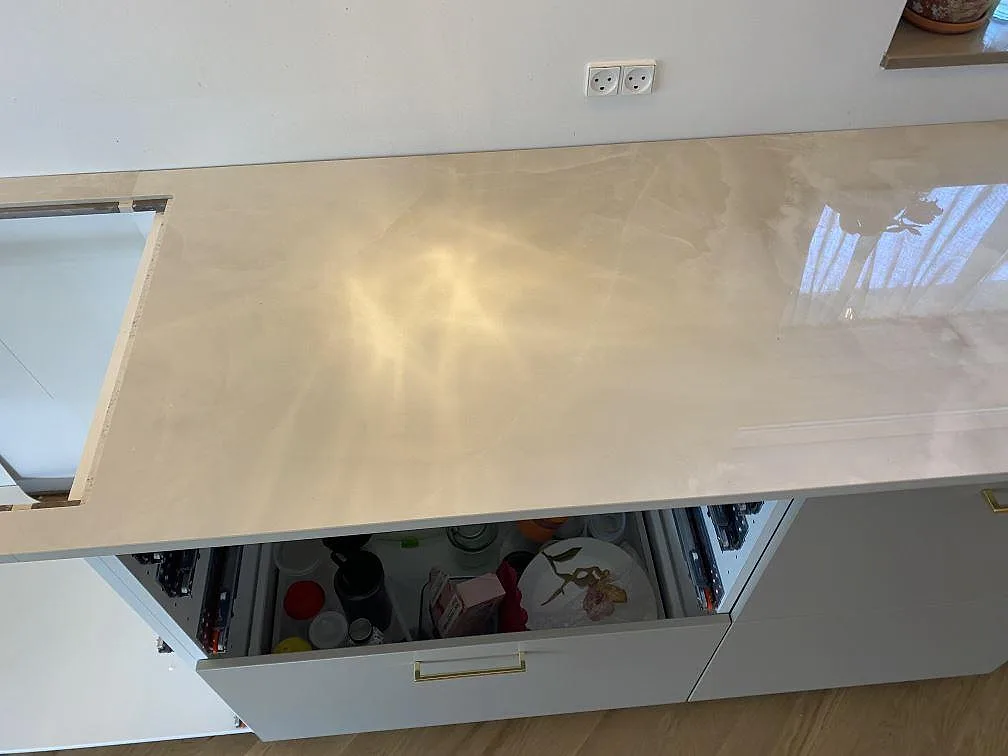 Køkkenbordplade i Dekton Helena, Espergærde – billede 5