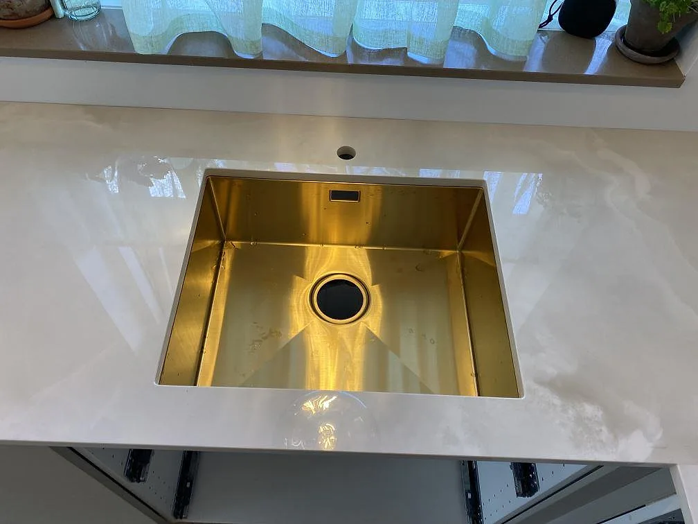 Køkkenbordplade i Dekton Helena, Espergærde – billede 7