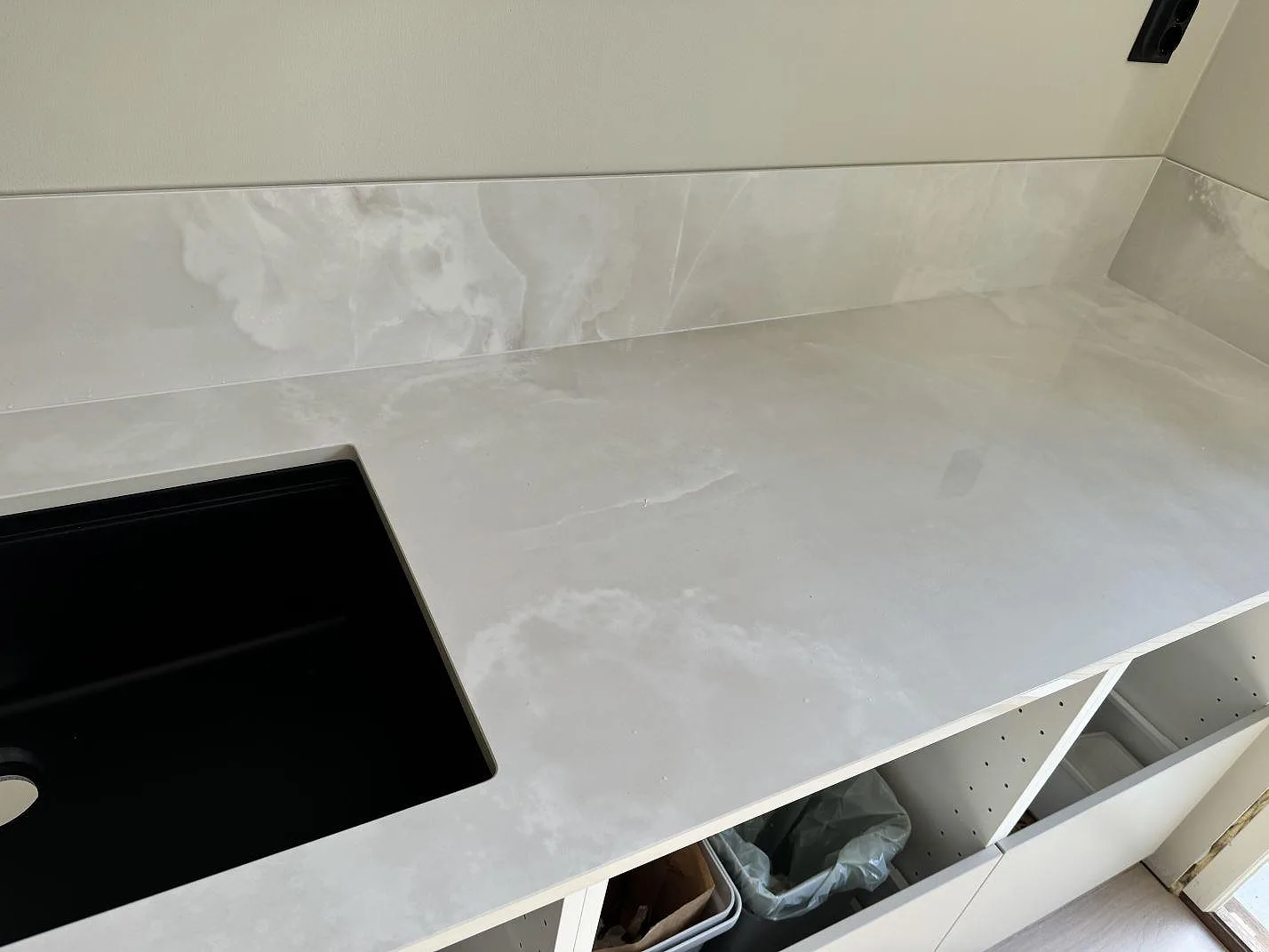 Køkkenbordplade i Dekton Helena, Göteborg – billede 6