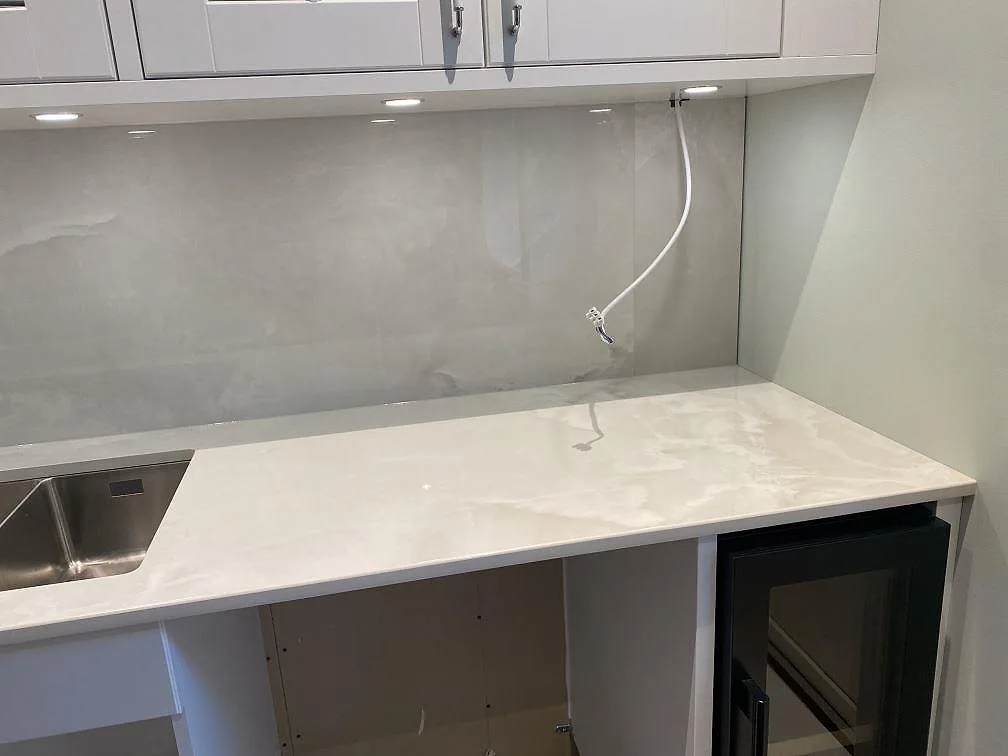 Køkkenbordplade i Dekton Helena, Ljungby – billede 4