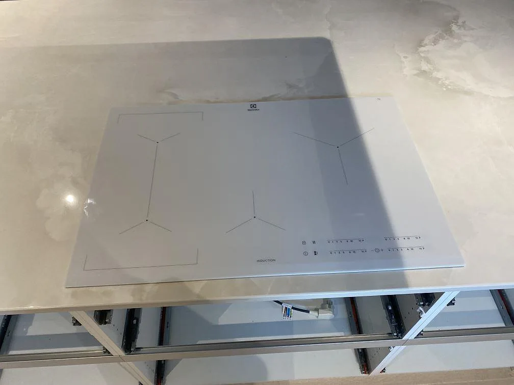 Køkkenbordplade i Dekton Helena, Trelleborg – billede 3