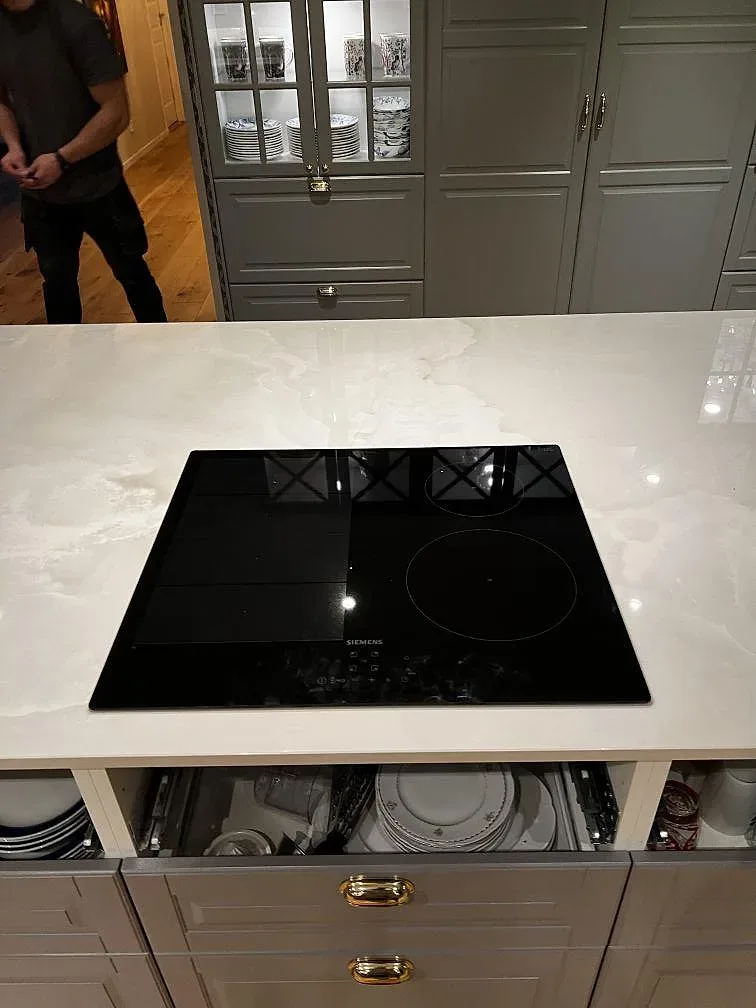Køkkenbordplade i Dekton Helena, Växjö – billede 5