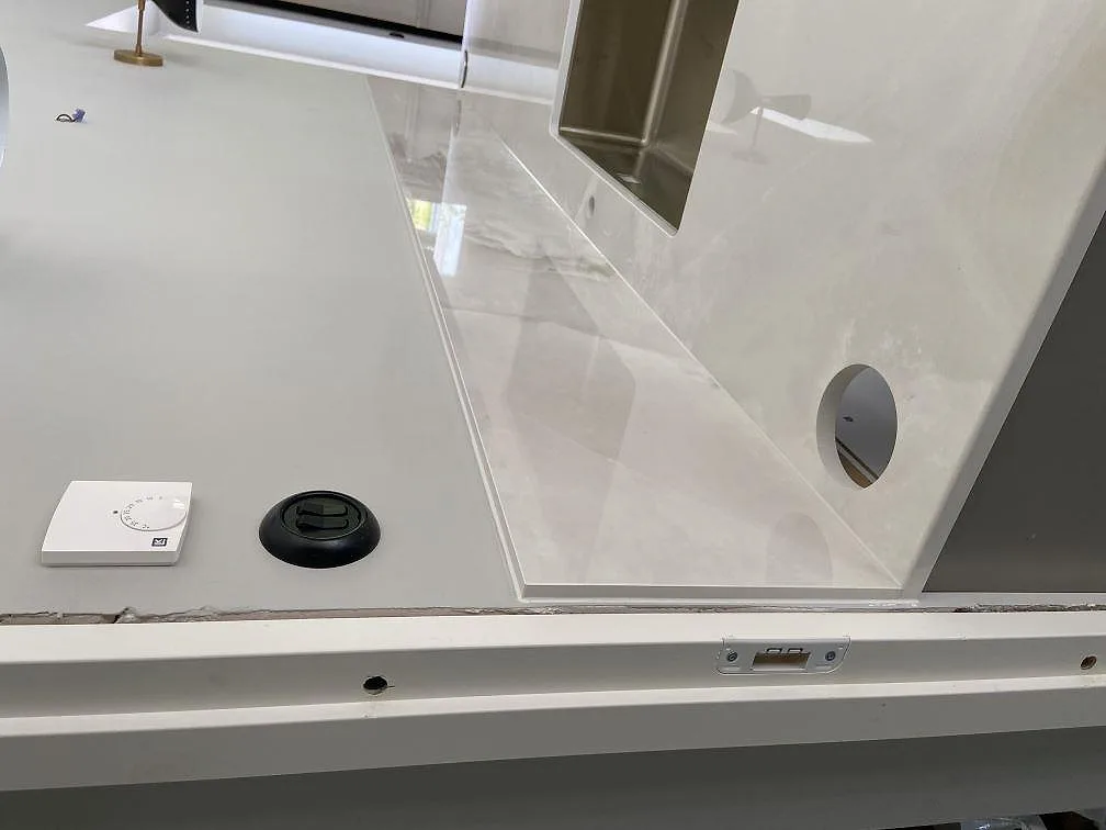Køkkenbordplade i Dekton Helena, Ystad – billede 3