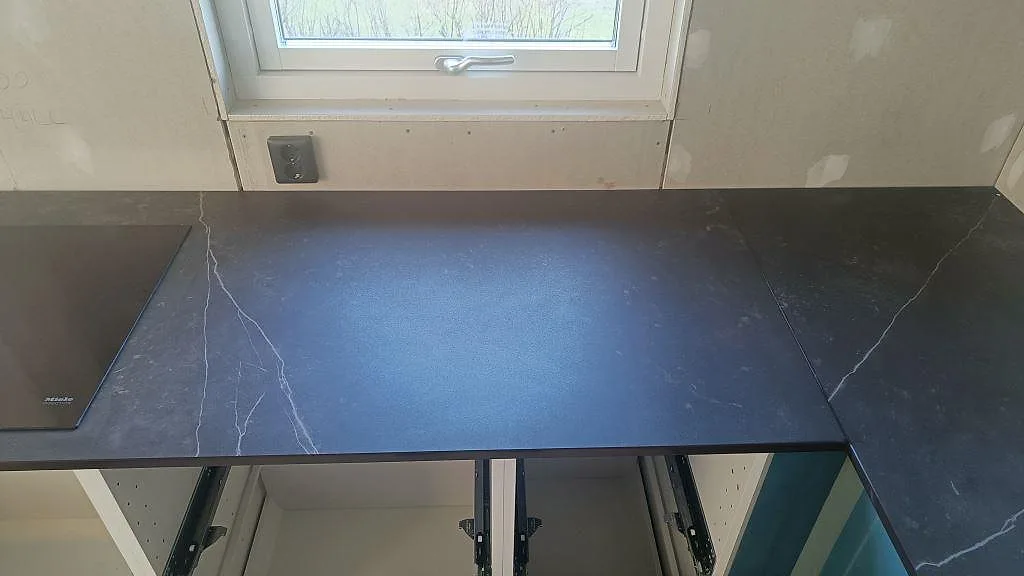 Køkkenbordplade i Dekton Kelya, Hässleholm – billede 5