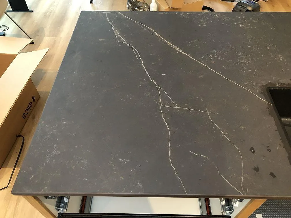 Køkkenbordplade i Dekton Kelya, Hvidovre – billede 5