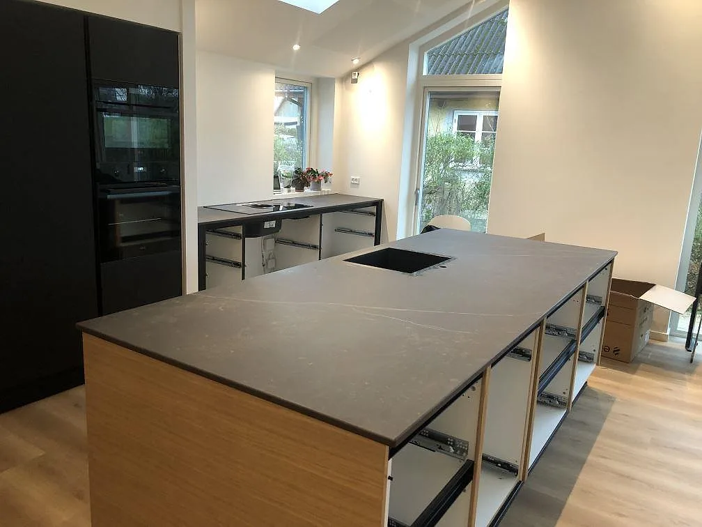 Køkkenbordplade i Dekton Kelya, Hvidovre – billede 6