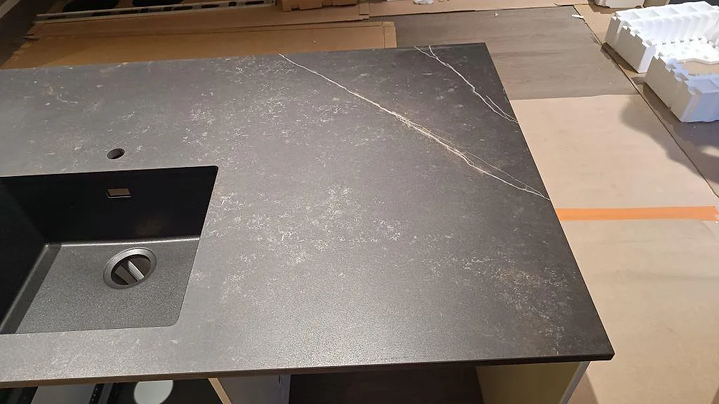 Køkkenbordplade i Dekton Kelya, Kungsbacka – billede 5