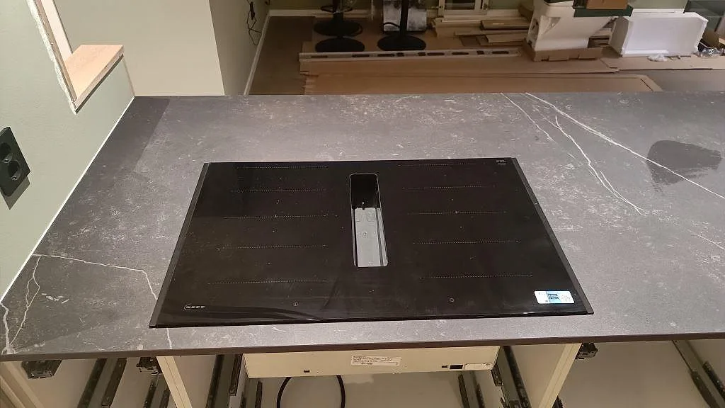 Køkkenbordplade i Dekton Kelya, Kungsbacka – billede 2