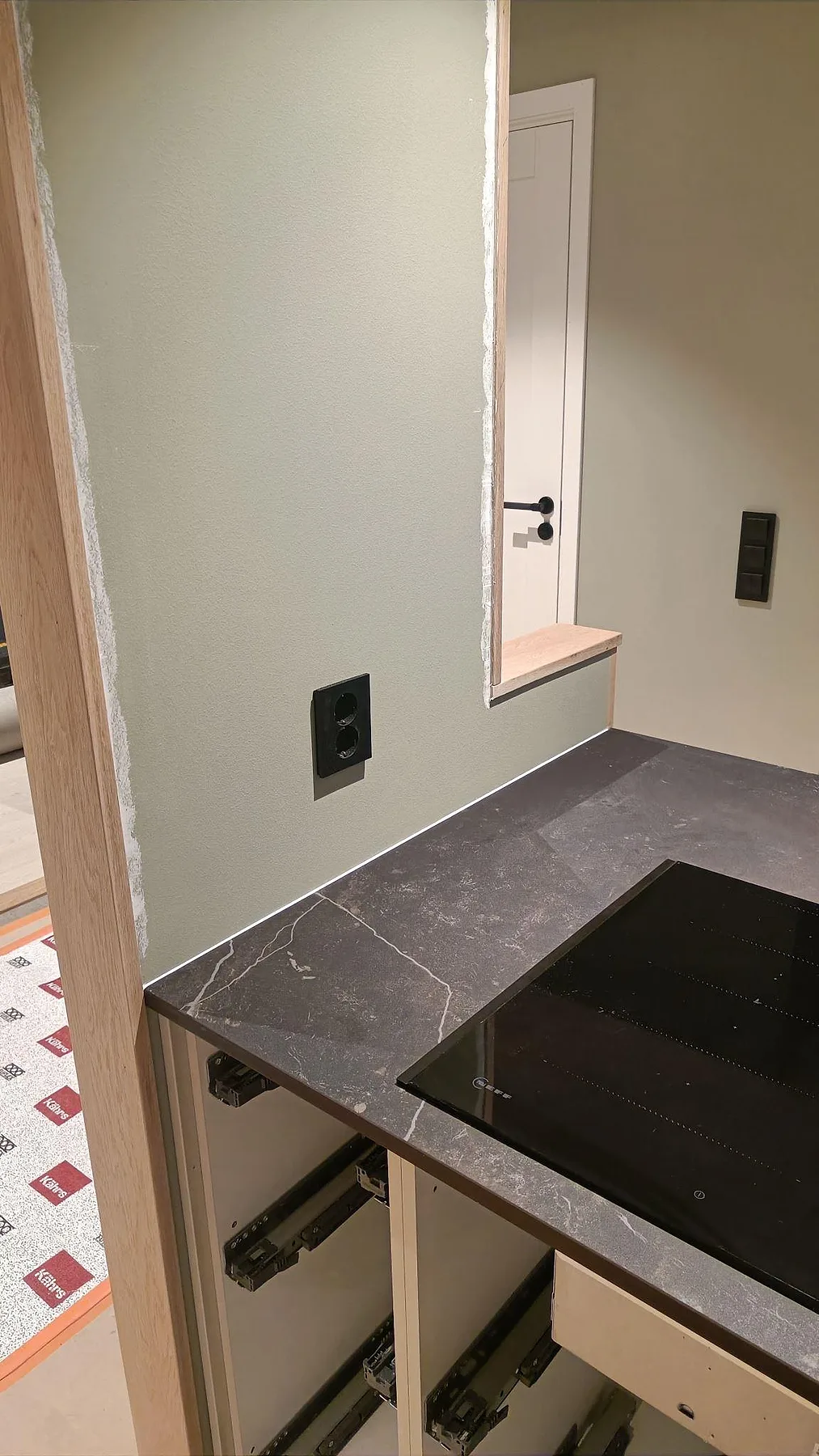 Køkkenbordplade i Dekton Kelya, Kungsbacka – billede 8