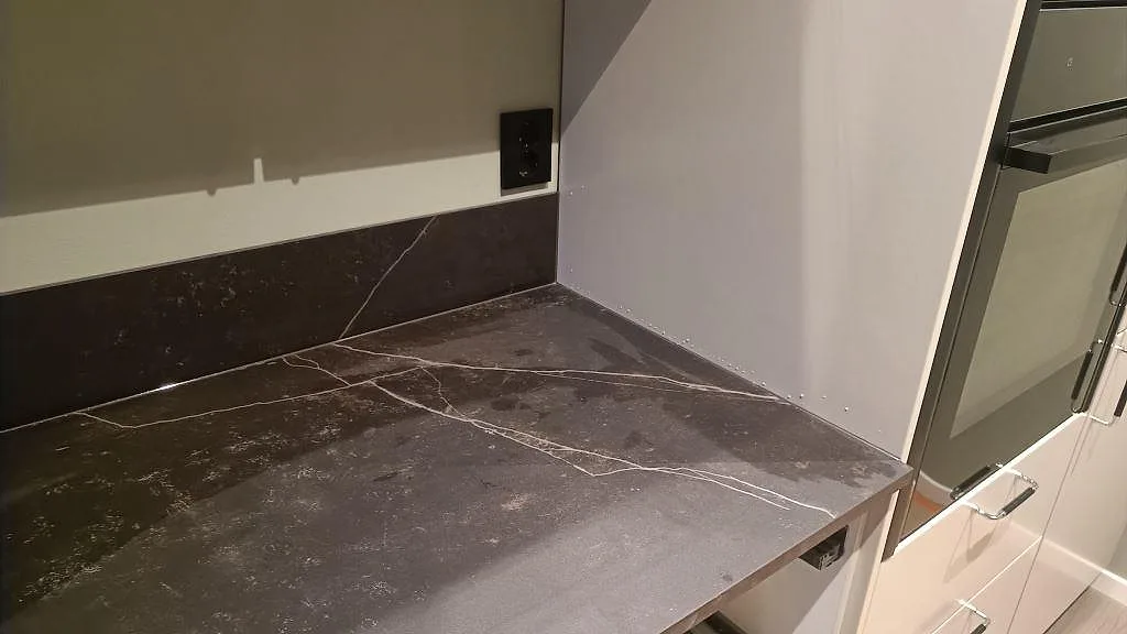 Køkkenbordplade i Dekton Kelya, Kungsbacka – billede 7