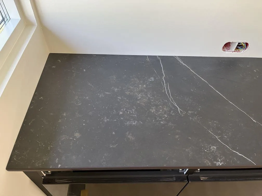 Køkkenbordplade i Dekton Kelya, Löddeköpinge – billede 4
