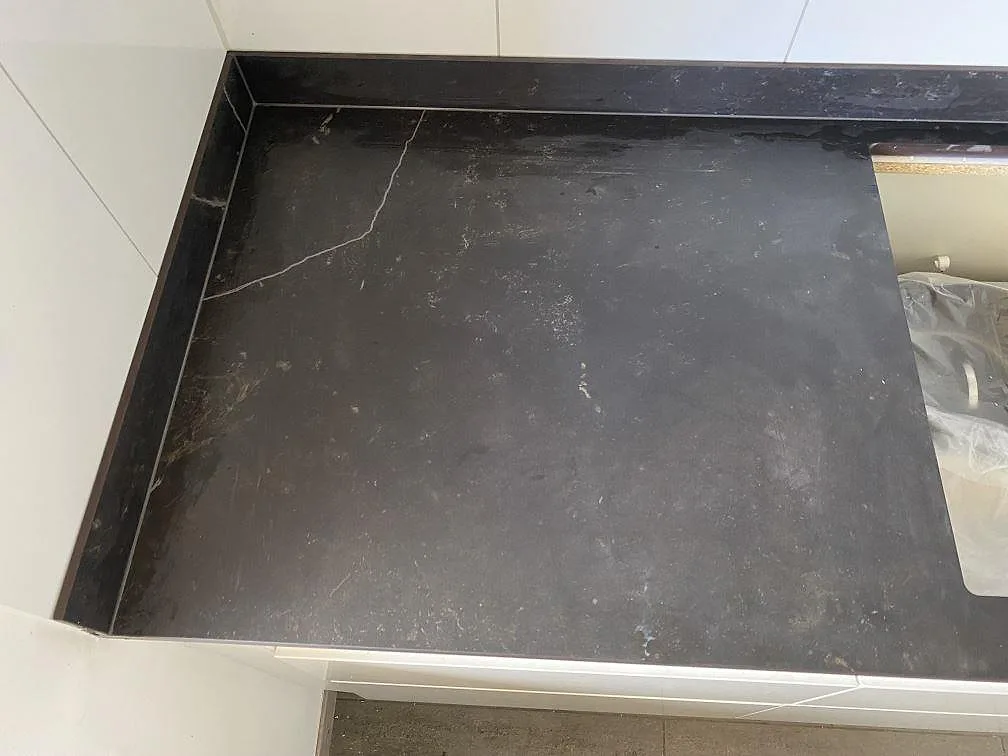 Køkkenbordplade i Dekton Kelya, Skanör – billede 4