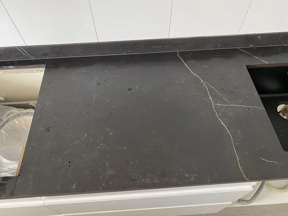 Køkkenbordplade i Dekton Kelya, Skanör – billede 5