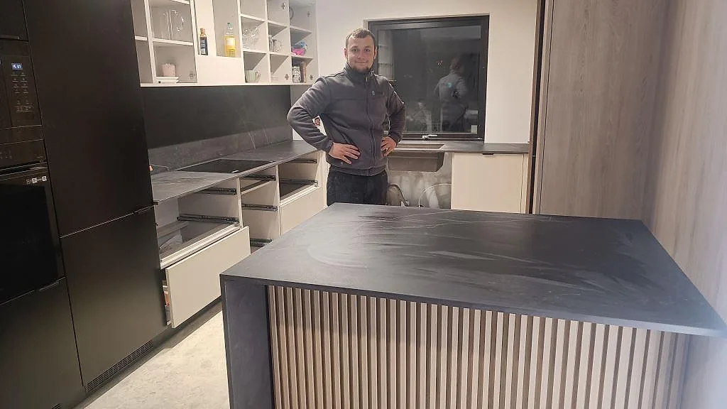 Køkkenbordplade i Dekton Kelya, Staffanstorp – billede 2