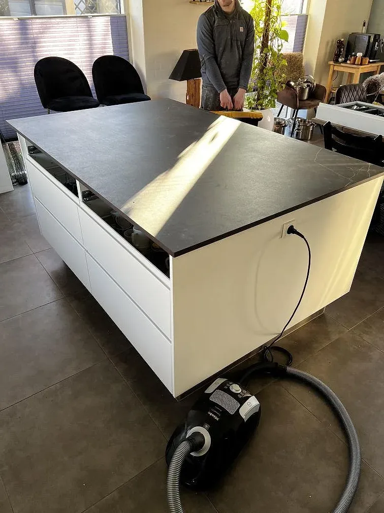 Køkkenbordplade i Dekton Kelya, Taastrup – billede 3