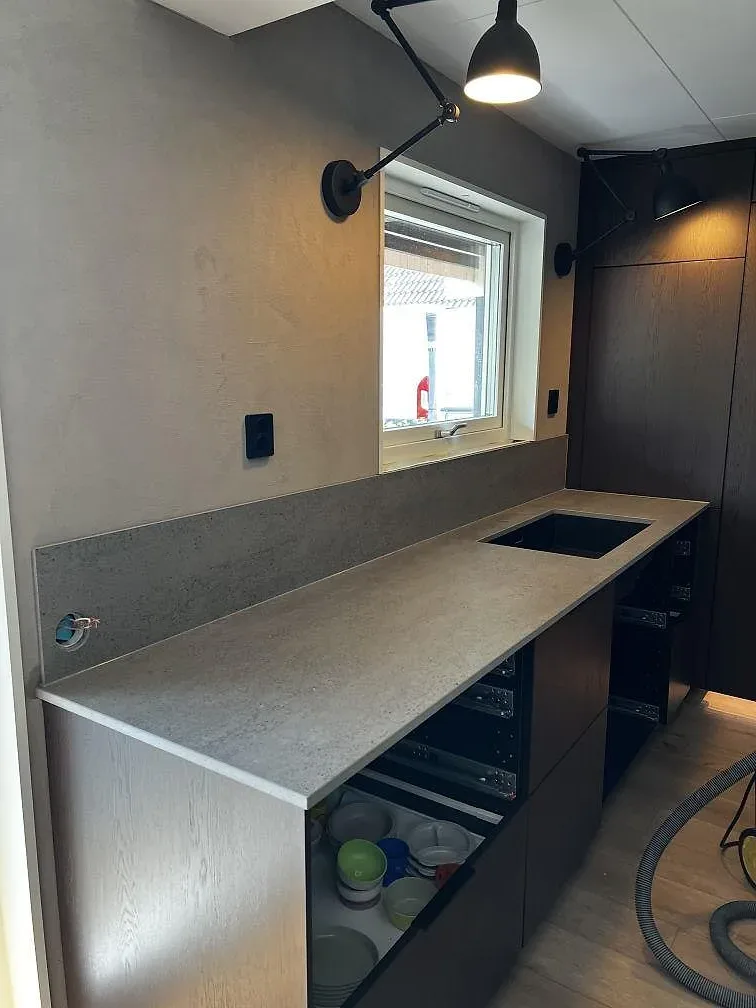 Køkkenbordplade i Dekton Keon, Falkenberg – billede 2