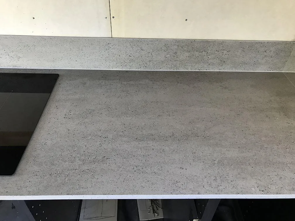 Køkkenbordplade i Dekton Keon, Höviksnäs – billede 7