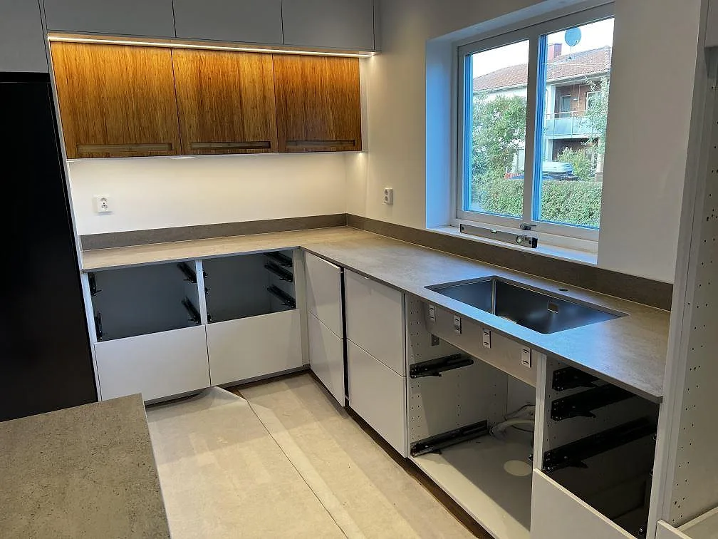 Køkkenbordplade i Dekton Keon, Kalmar