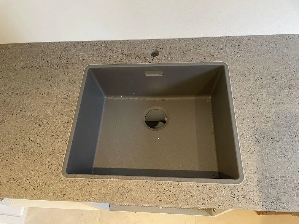 Køkkenbordplade i Dekton Keon, Kr. Hyllinge – billede 4