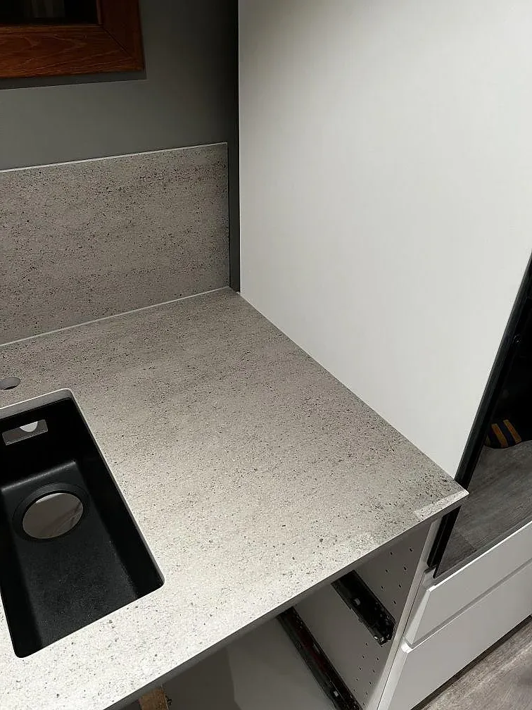 Køkkenbordplade i Dekton Keon, Kungsbacka – billede 3