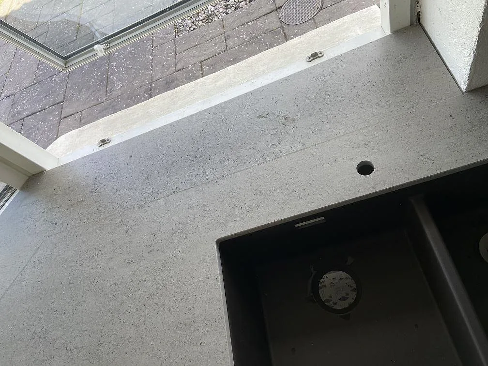 Køkkenbordplade i Dekton Keon, Malmö – billede 2