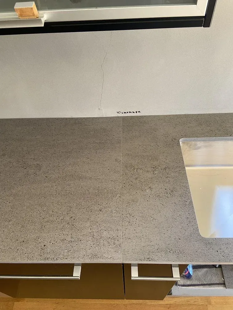 Køkkenbordplade i Dekton Keon, Rinkaby – billede 4