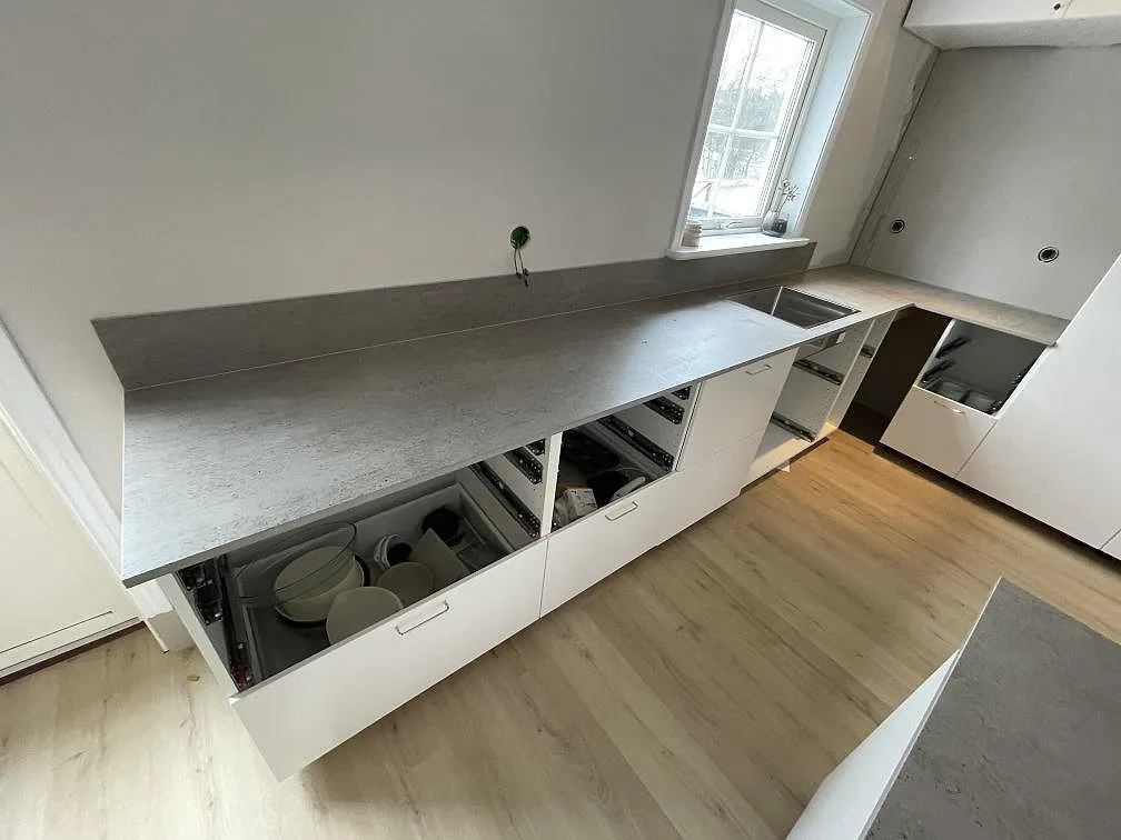 Køkkenbordplade i Dekton Keon, Surahammar – billede 2