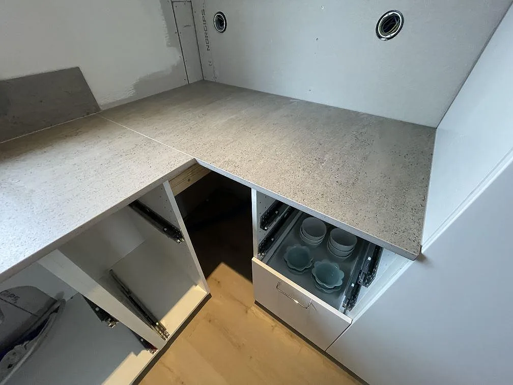Køkkenbordplade i Dekton Keon, Surahammar – billede 4