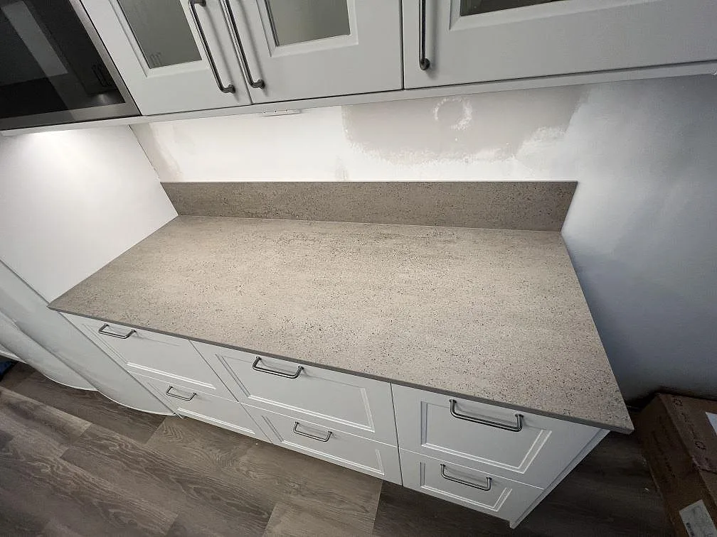 Køkkenbordplade i Dekton Keon, Västerås – billede 2